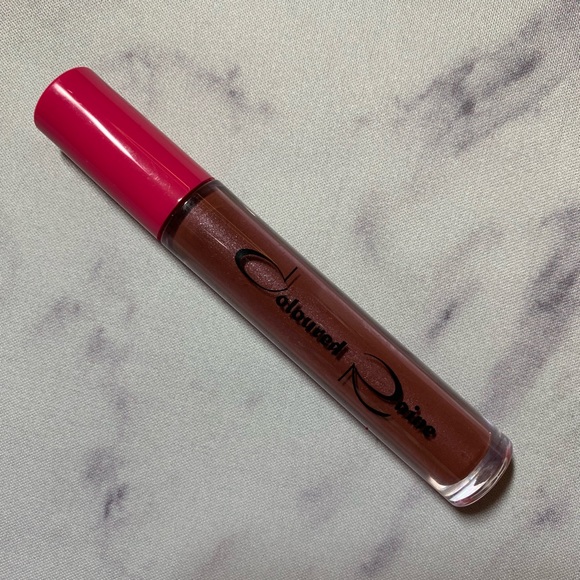 Coloured Raine // Ruthy Metallic Liquid Lipstick - Picture 2 of 4